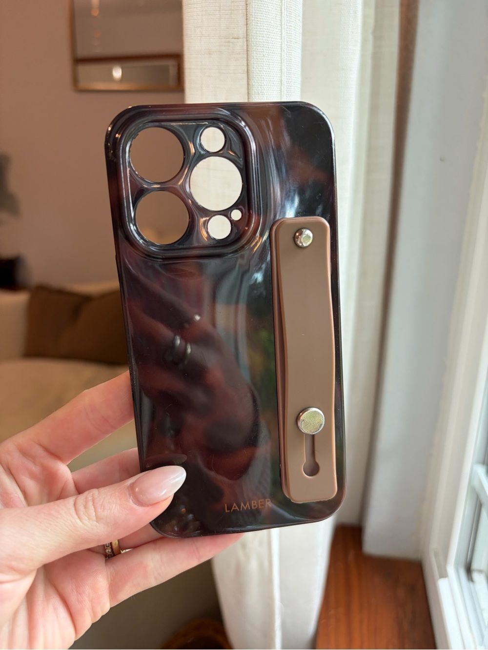 ✨3/$10✨ Brown Swirl IPhone 14 Pro Phone Case with Built-In Strap